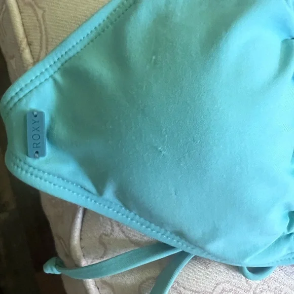 Roxy string bikini top size L. NWT - Picture 6 of 6